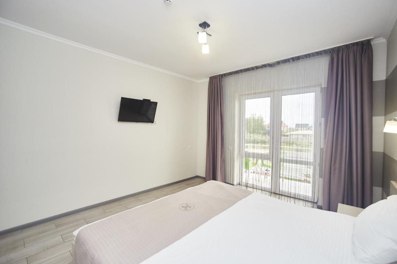 Family Hotel Happy Inn Zatoka Eksteriør billede